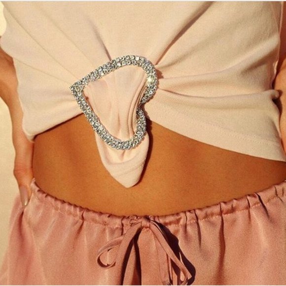 ♥️BRAND NEW DIAMOND T-SHIRT CLIP♥️ - Picture 1 of 2